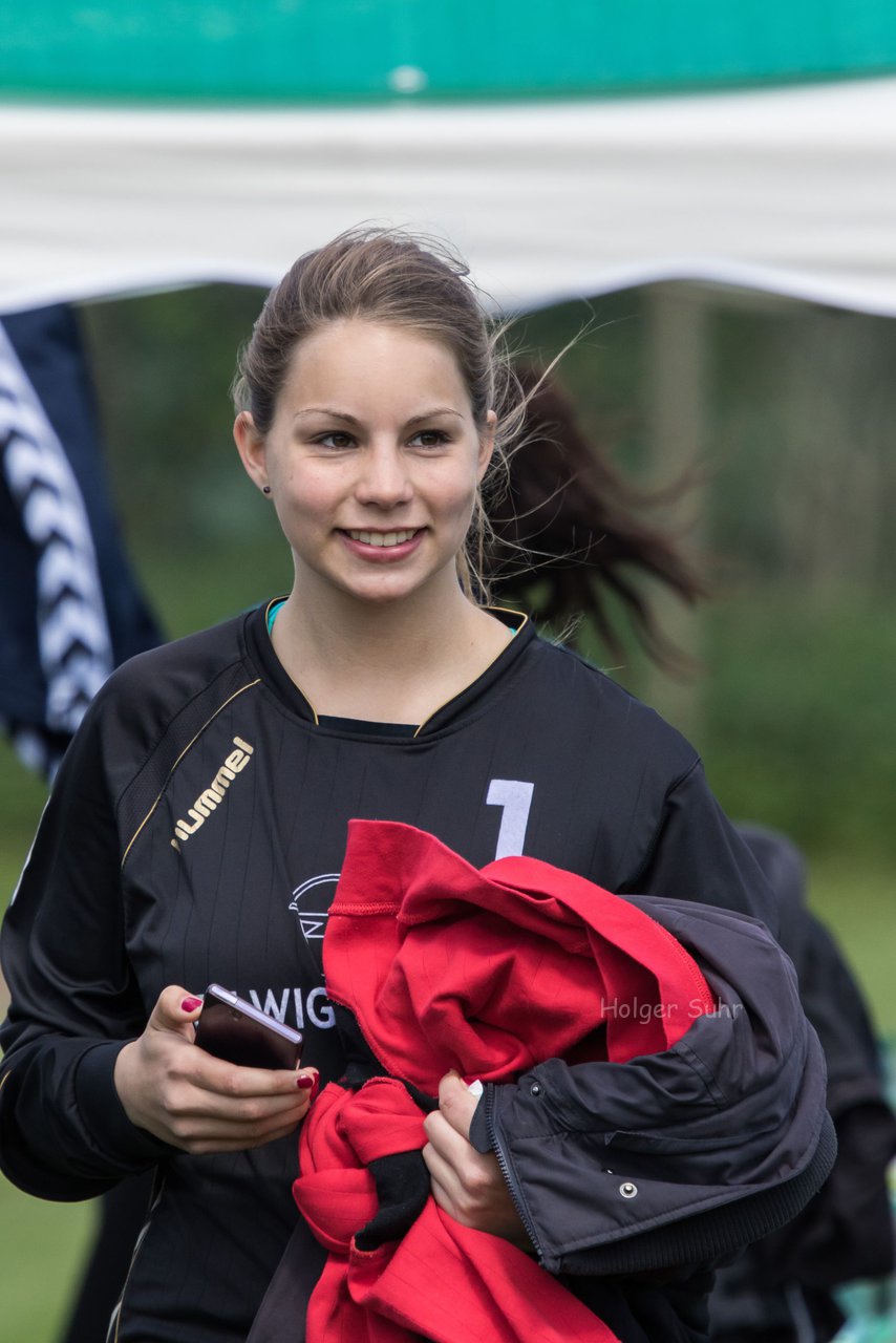 Bild 381 - Faustball Frauen Wiemersdorf